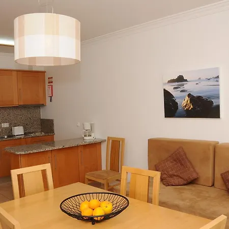 Albufeira Mar Vilas فيلة *